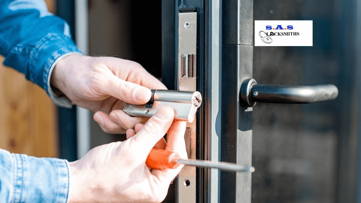 Role of an Emergency Commercial Locksmith in Melbourne